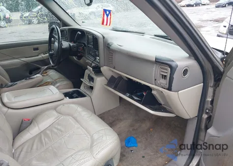2002 Chevrolet Suburban 1500 Z71 из США, поврежденный, VIN 3GNFK16Z22G126866